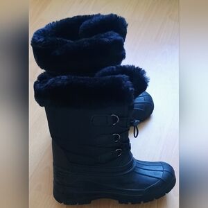 Kids Warm Fur Lined  Black Winter Boots 3.5Y
